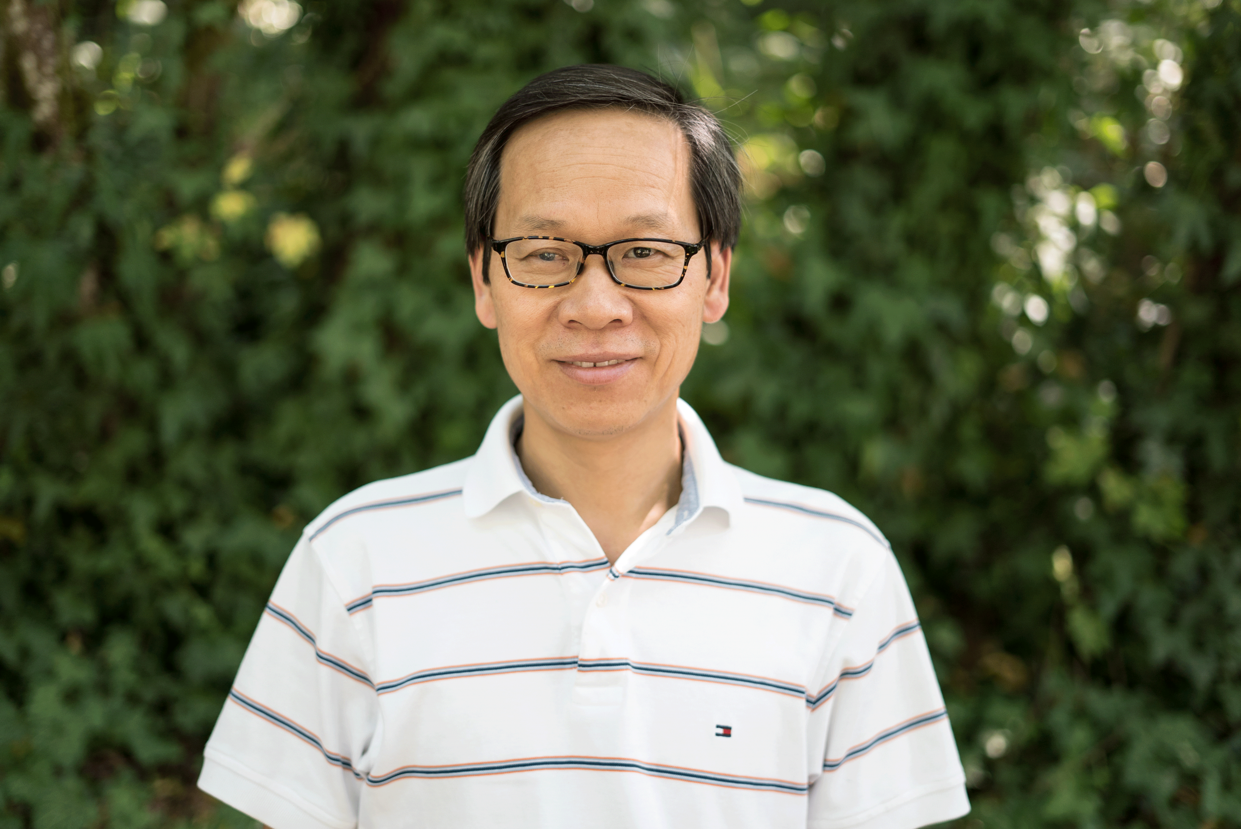 Dr. Yufeng Zhao Conducts Frontier Research in Sustainability